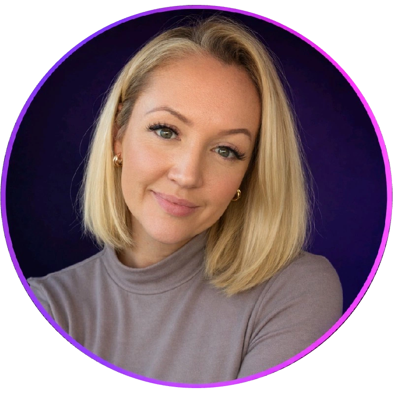 Billie Mcloughlin Headshot-1